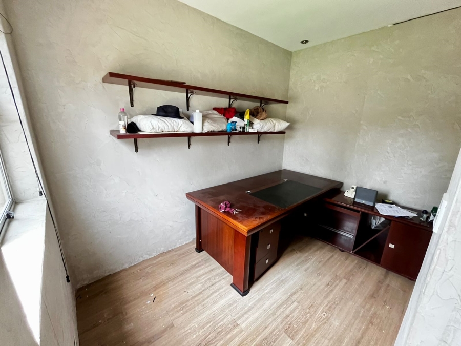 To Let commercial Property for Rent in Vincent Eastern Cape